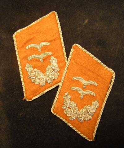 Luftwaffe Signal Oberleutnant collar patches - matched pair