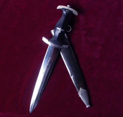 SS 1933 Dagger by Bertram Reinh, Solingen.
