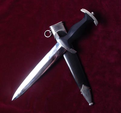 SS 1933 Dagger by Bertram Reinh, Solingen.