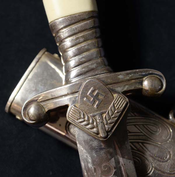RAD Leaders Dagger By Eickhorn | Fascinating Provenance | Discounted