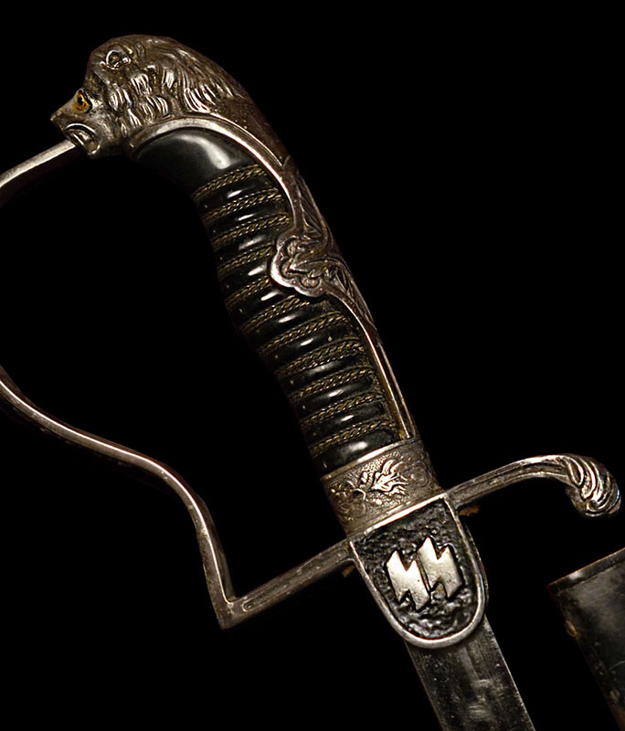 SS Officer Silver Hilt Sword | Alcoso | Runes emblem.