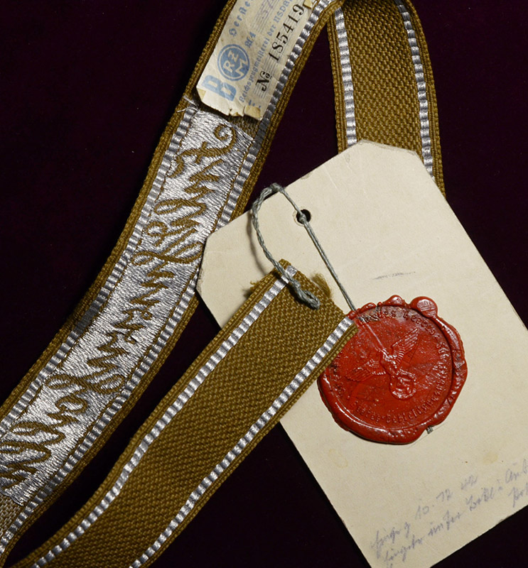 Feldherrnhalle Cuff Title | Unique Probe Piece