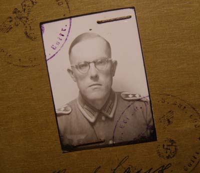 Soldbuch to a Heer Leutnant | Heavy Artillery Battalion.