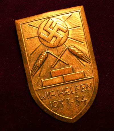 NSDAP Rally Badge Wir Helfen 1933-34