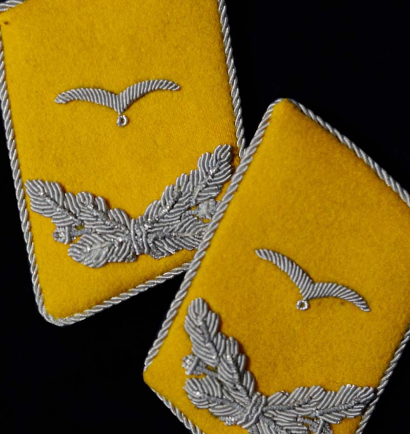Luftwaffe Flight Leutnant Summer Uniform Collar Patches | Matched Pair | Discounted