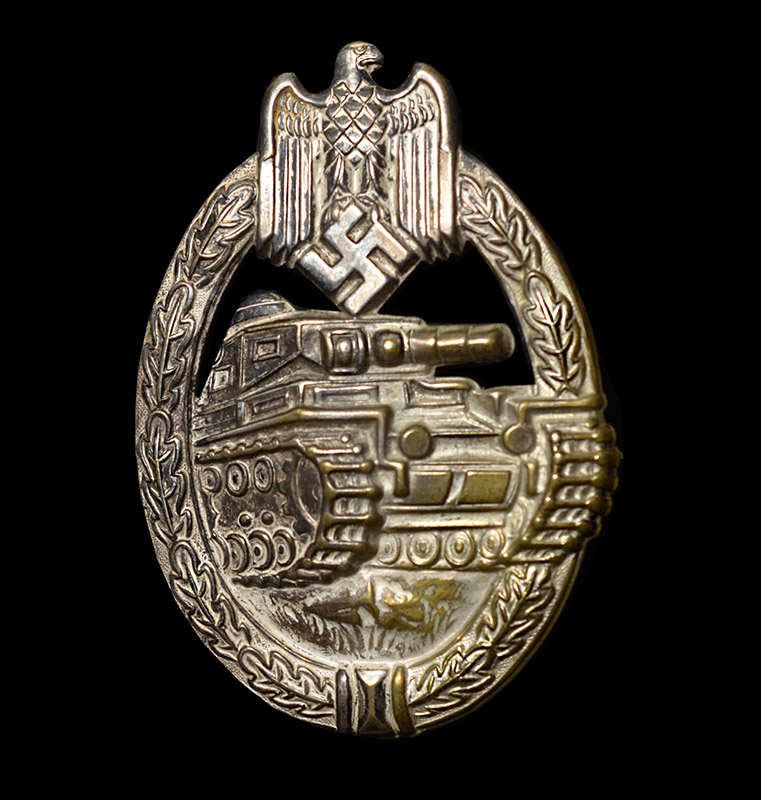 Tank Assault Badge in Silver | Fine Stamped Issue