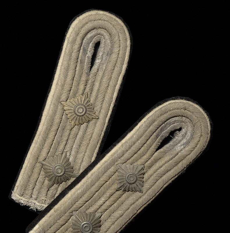 Waffen-SS Infantry Hauptsturmfuhrer Epaulettes | Matched Pair